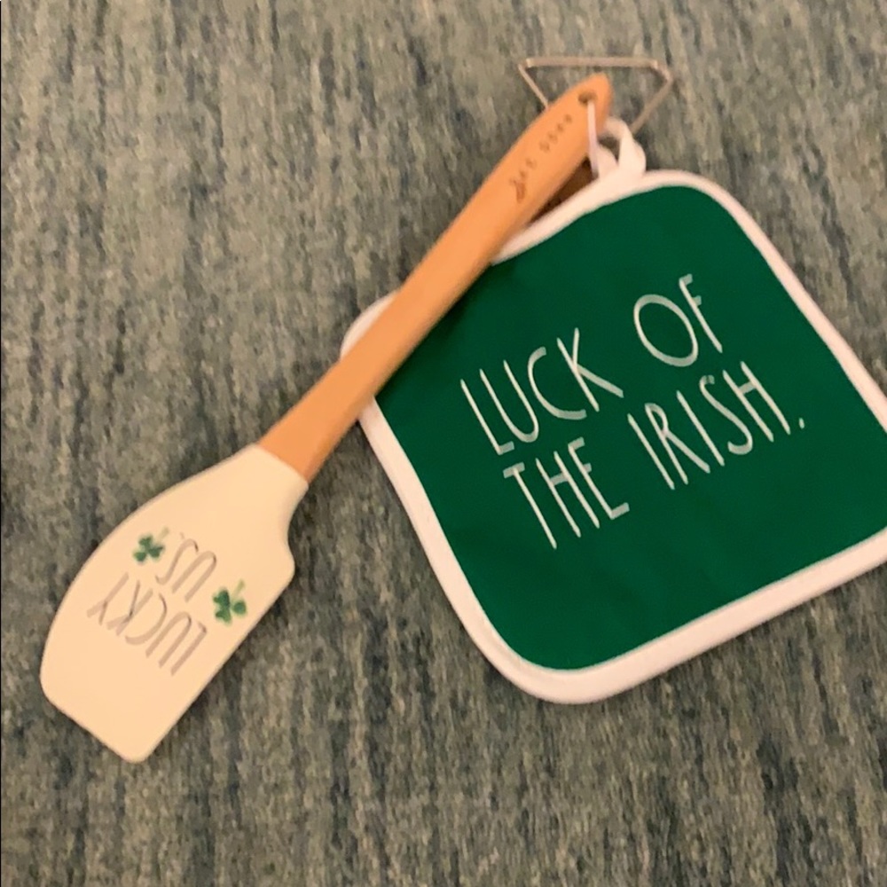 SPATULA & POTHOLDER IRISH RAE DUNN